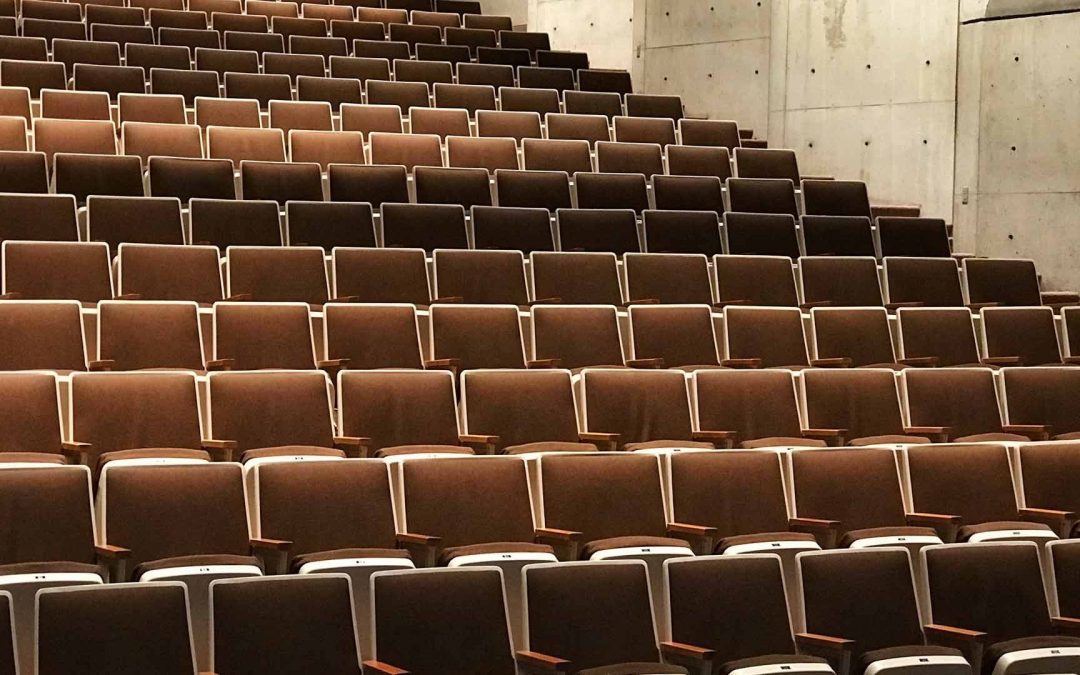 4 Tips for Building a Business Podcast Audience